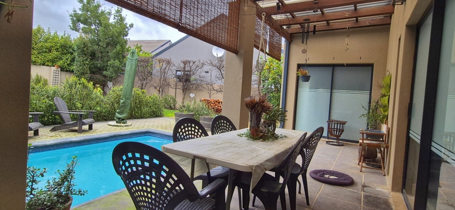 3 Bedroom Property for Sale in Paryskloof Western Cape